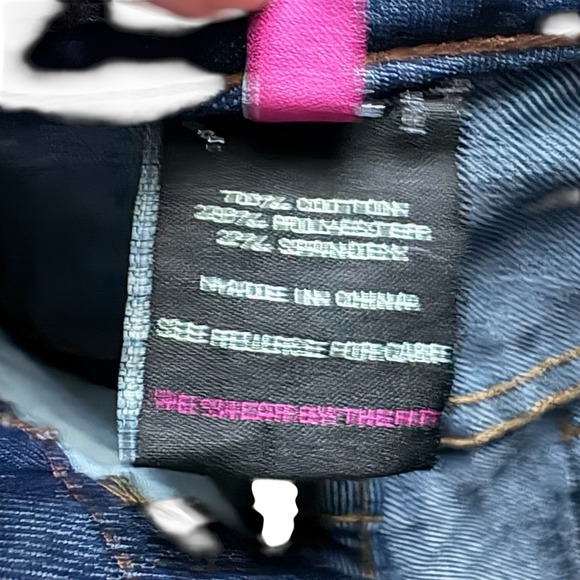 Torrid Dark Wash Denim Jeans RN120684 Tapered Leg Sz 18T - Picture 7 of 8